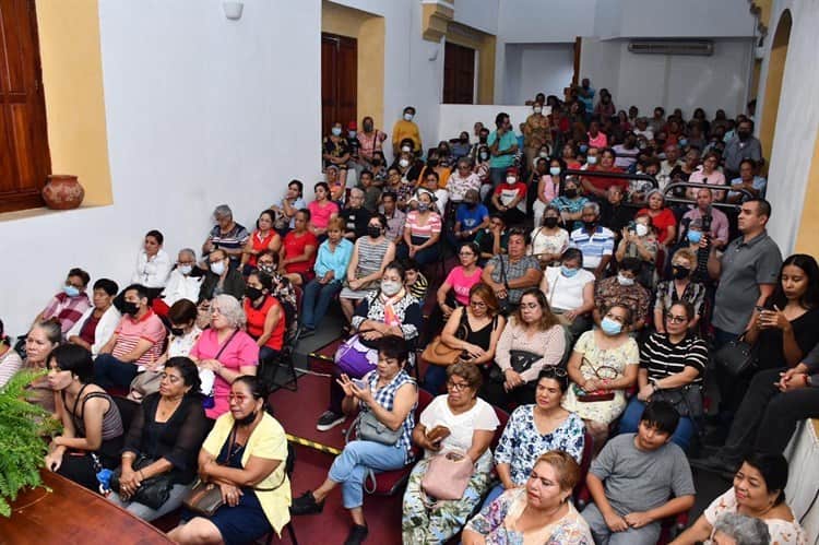 Profesionales de la salud mental imparten Sana tu alma, sana tu vida