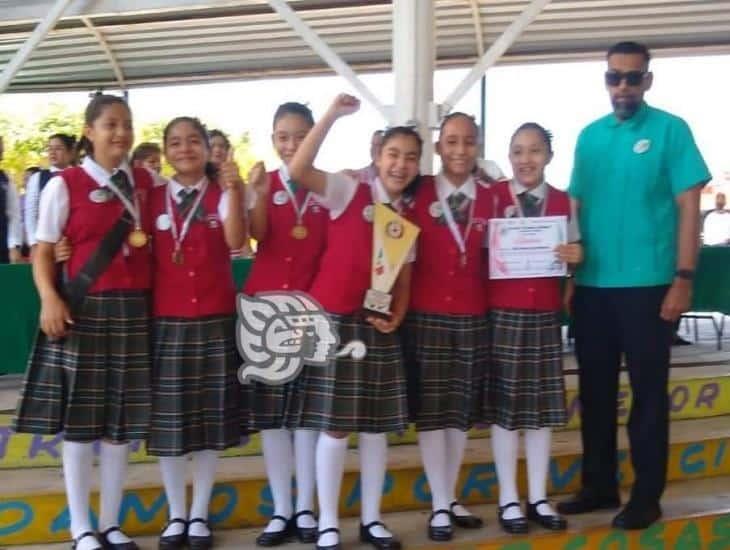 Minatitlán al concurso regional de escoltas