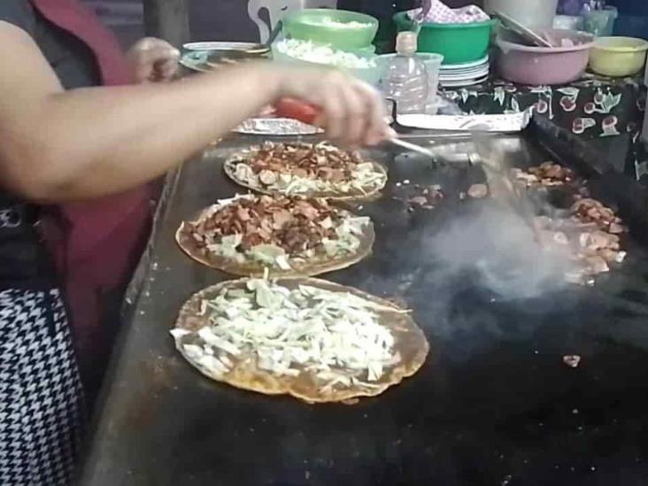 La memela, el exquisito platillo que da identidad al sur de Veracruz