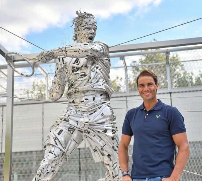 Ragalan estatua del Roland Garros a Rafael Nadal