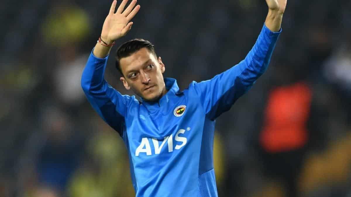 ‘Llegó el momento’; anuncia Mezut Özil su retiro del futbol