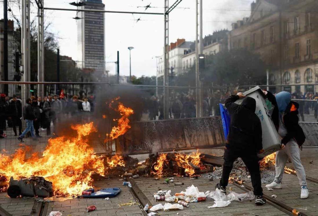 Se intensifican protestas contra reforma de pensiones en Francia