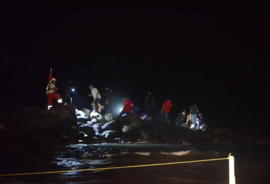 Rescatan a dos mujeres turistas de ahogarse en Playa La Bamba en Boca del Río (+Video)