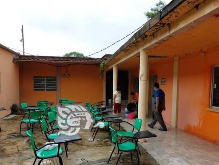 ¡Se llevaron de todo! secundaria de Villa Cuichapa, blanco de amantes de los ajeno (+Video)