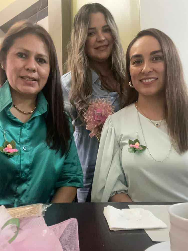 Marianne Piney disfruta hermoso baby shower