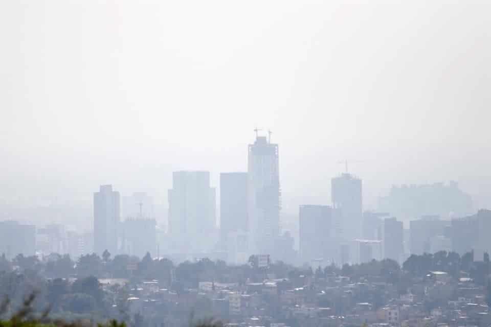 Más de 17 mil mexicanos fallecen al año por mala calidad del aire