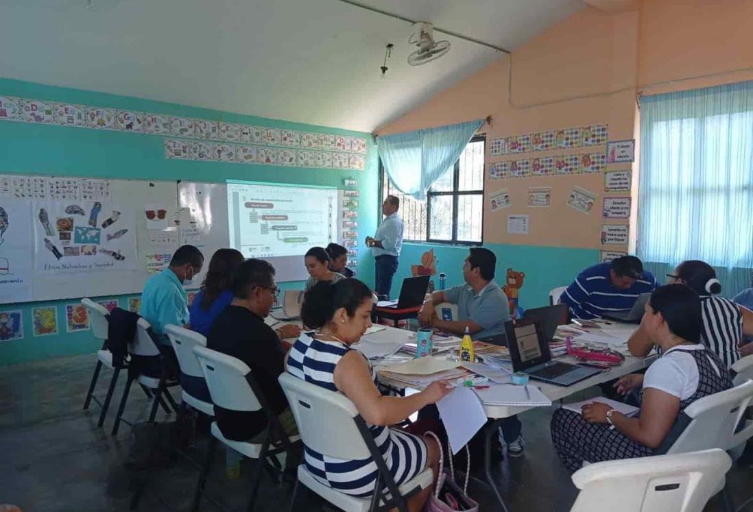 Docentes de Misantla se preparan para la Nueva Escuela Mexicana