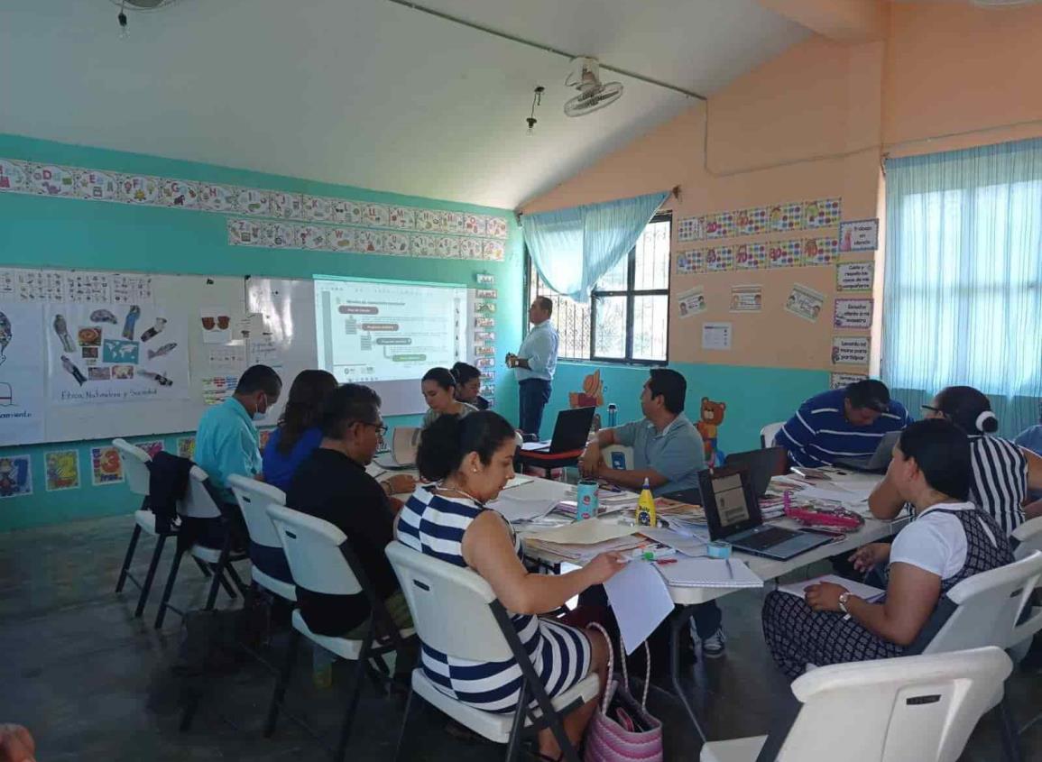 Docentes de Misantla se preparan para la Nueva Escuela Mexicana