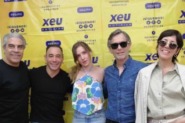 Elenco de Papito querido! invita a sus funciones en Veracruz