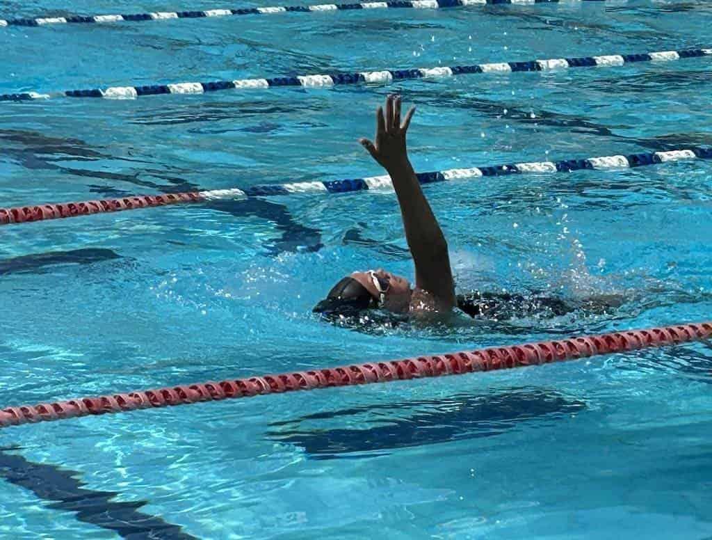 Los beneficios de la natación en adultos mayores