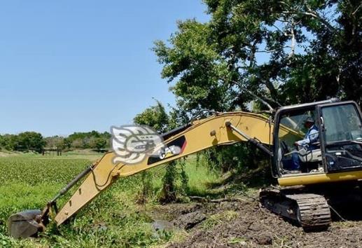 Sufre población de Texistepec por falta de agua; exigen una solución