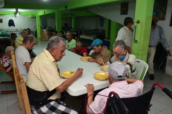 Aumenta número de abuelitos en Asilo COGRA de Veracruz
