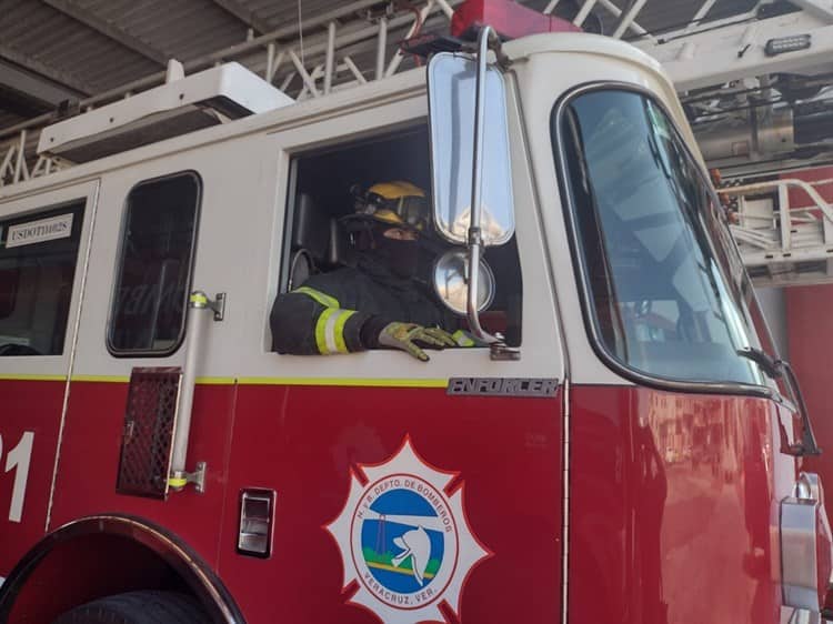 Carlos, el bombero que vivió el “infierno” en Veracruz; hoy está vivo para contarlo (+Video)