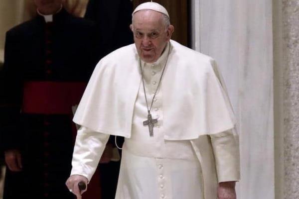 Papa Francisco, ingresado en hospital por problemas respiratorios