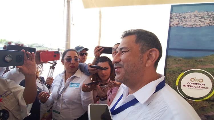 Feria y playa; Coatza espera con los brazos abiertos: Amado Cruz Malpica (+Video)