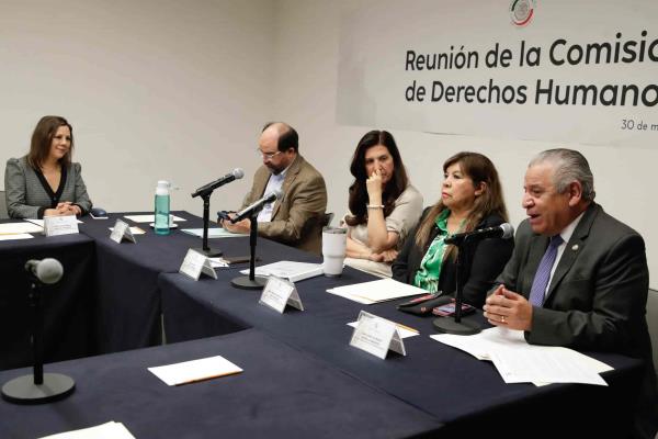 Falta de quórum salva a fiscal y al gobernador de Veracruz de comparecer