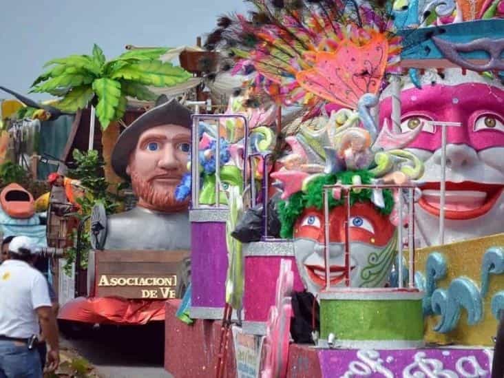 Estas cuatro figuras gigantes estarán en los carros alegóricos del Carnaval de Veracruz 2023