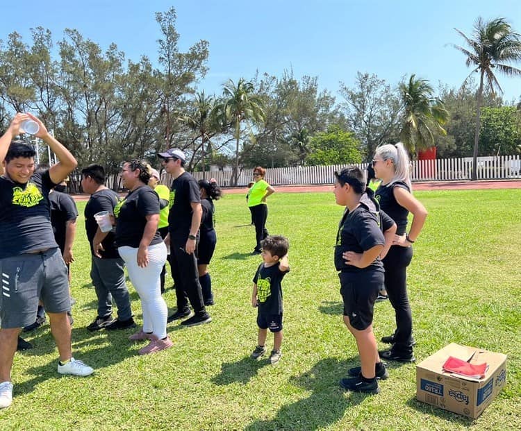 Realizan convivencia deportiva familiar