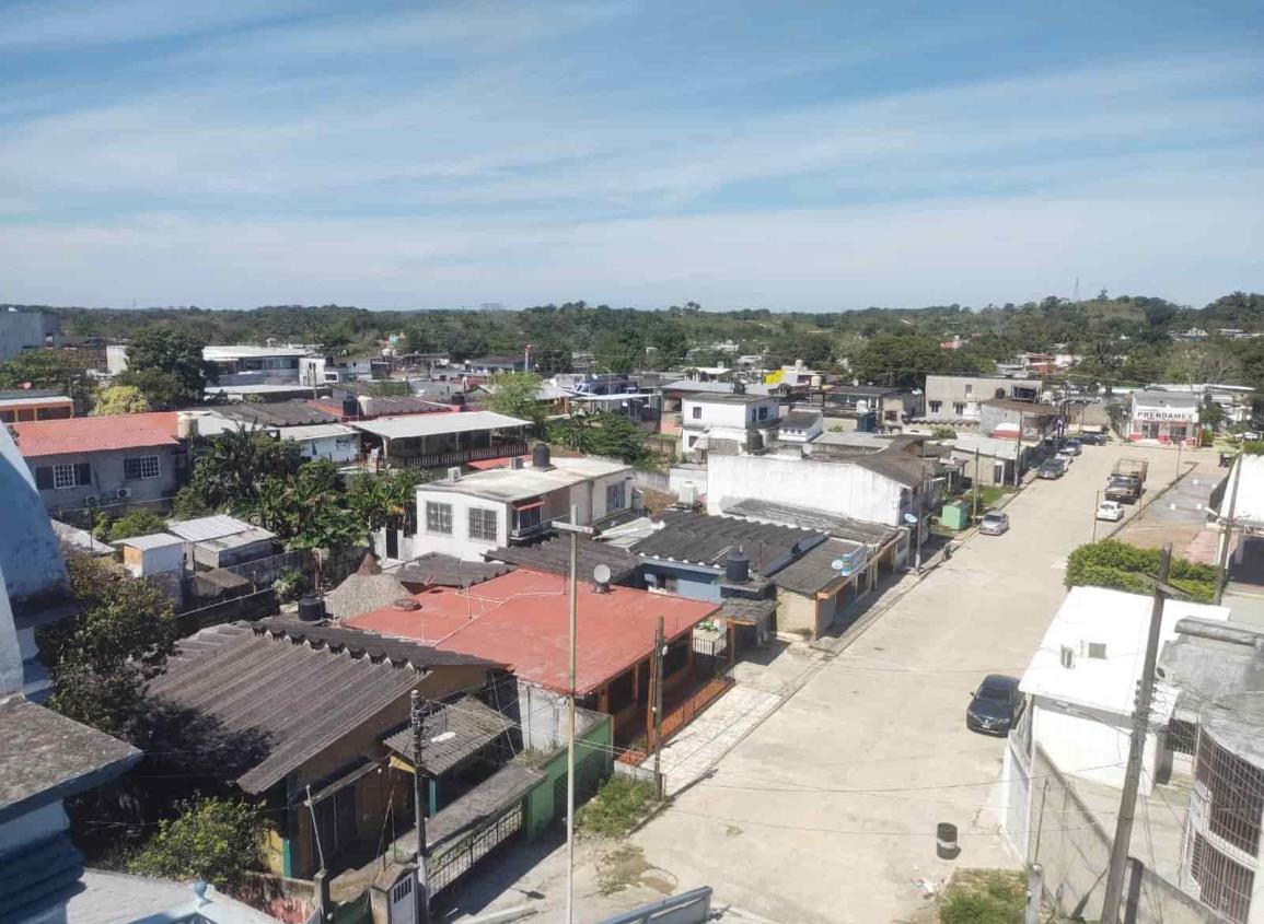 Variación de voltaje afecta habitantes de Villa Cuichapa 