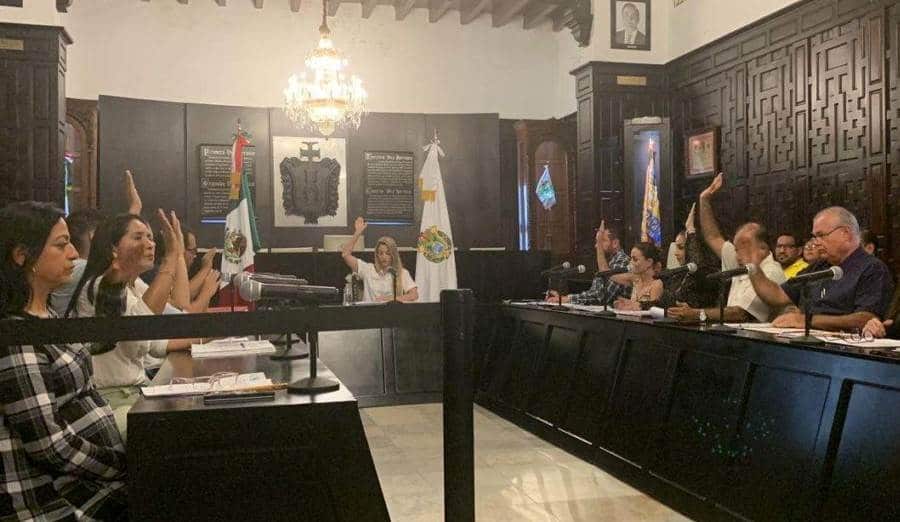 Se reparten en Cabildo las comisiones del regidor sexto Sebastián Cano