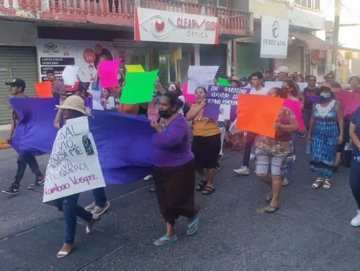 Marchan por menor desaparecida en Nanchital; exigen intervención de las autoridades