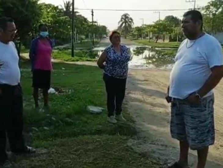 Vecinos están hartos: no quieren más encharcamientos en la colonia Fertimex