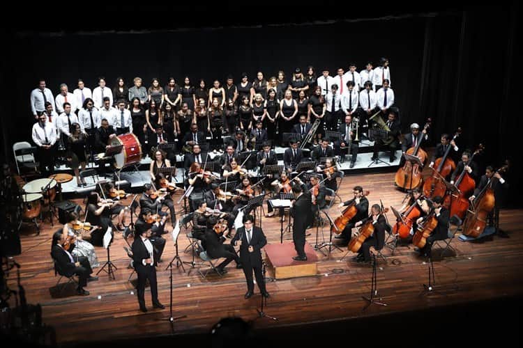 Orquesta Sinfónica Daniel Ayala ofrece concierto por su 35 aniversario