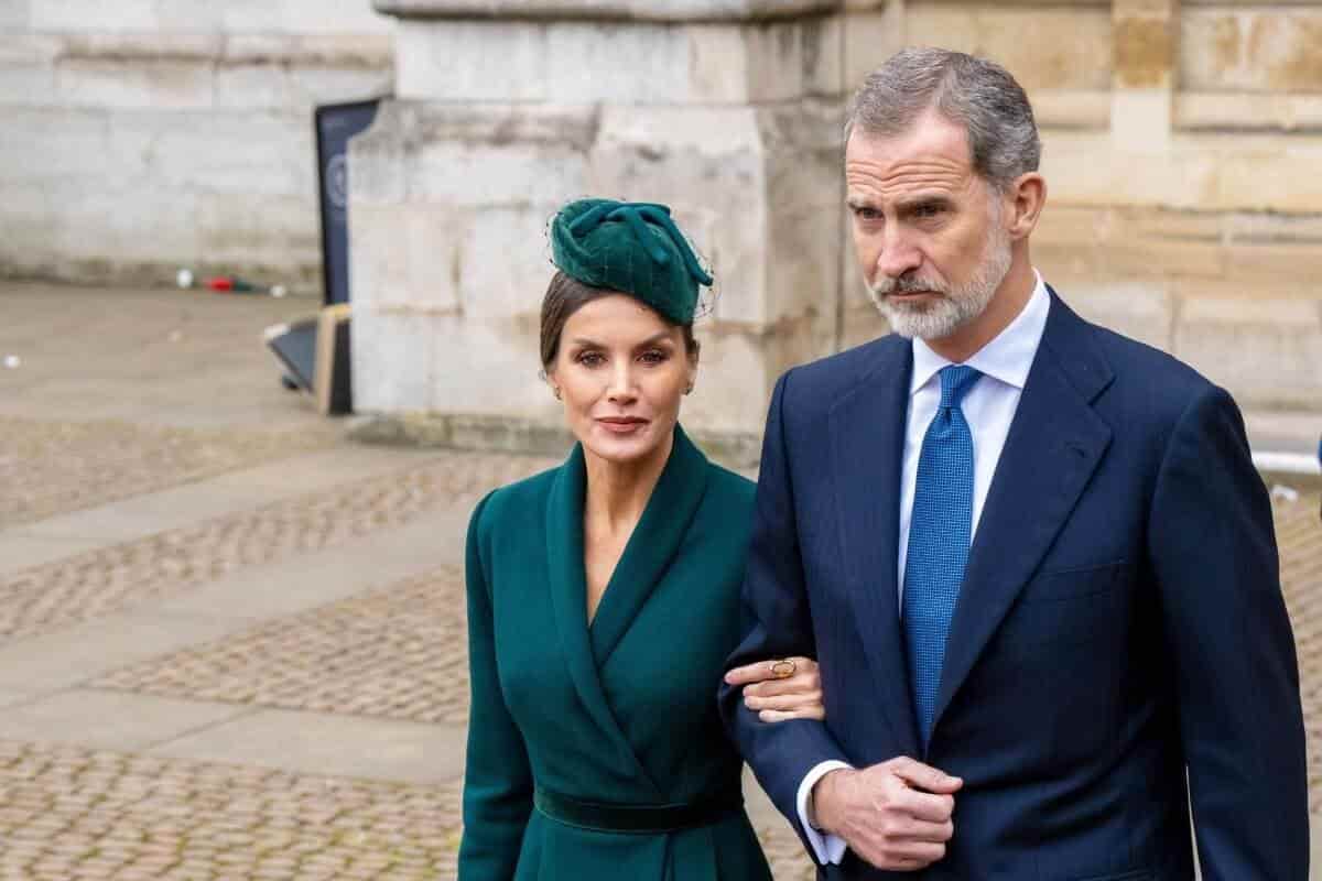 Rey Felipe VI de España ya habría firmado divorcio con la Reina Letizia