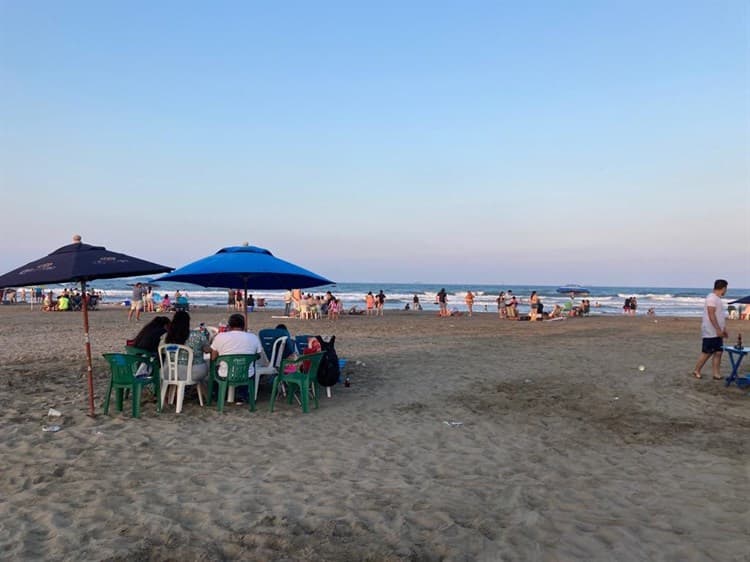 Comerciantes de Playa Santa Ana esperan ventas del 100%