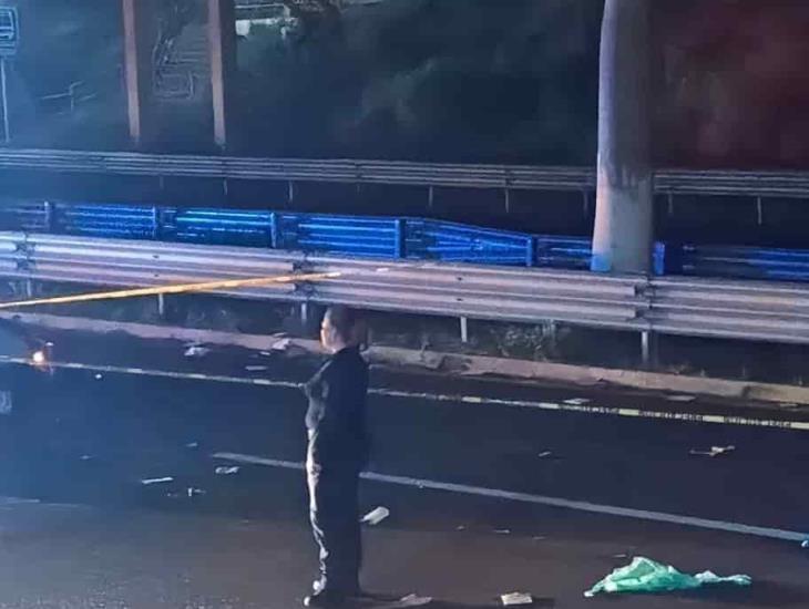 Pierde la vida arrollado abajo del puente peatonal de El Lencero