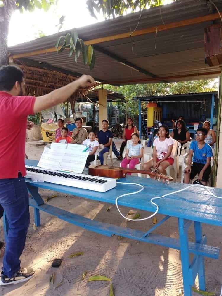 Jaraneros buscan integrar un coro infantil que represente a Jáltipan