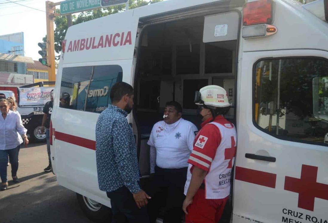 Motopatrullero se fractura la nariz tras fuerte choque en el Reforma