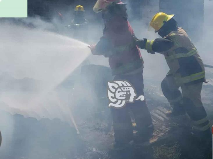 ¡En cenizas! Se incendia vivienda en Acultzingo