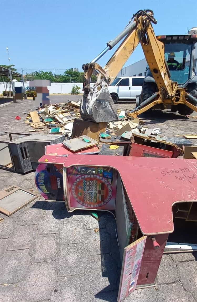 INDEP y FGR destruyen minicasinos decomisados en Veracruz