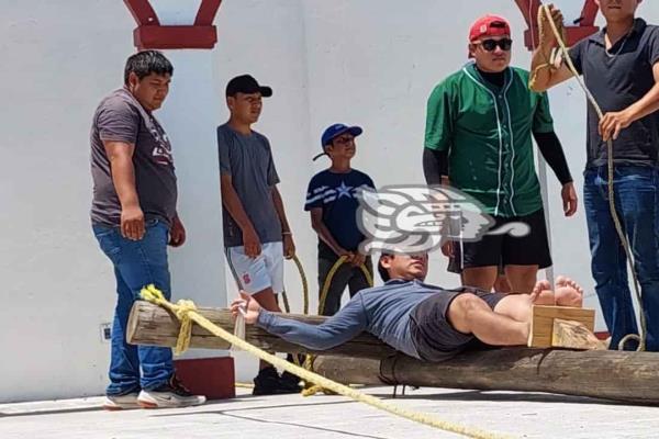 Juan Manuel Martínez Zeferino será Jesucristo en viacrucis de Jáltipan
