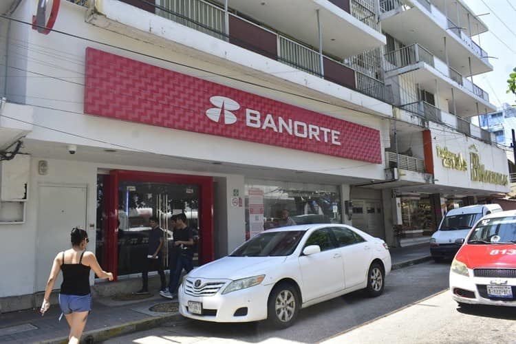 ¿Pensabas ir al banco?  aquí te decimos si cerrarán o no en jueves y viernes Santos en Coatzacoalcos