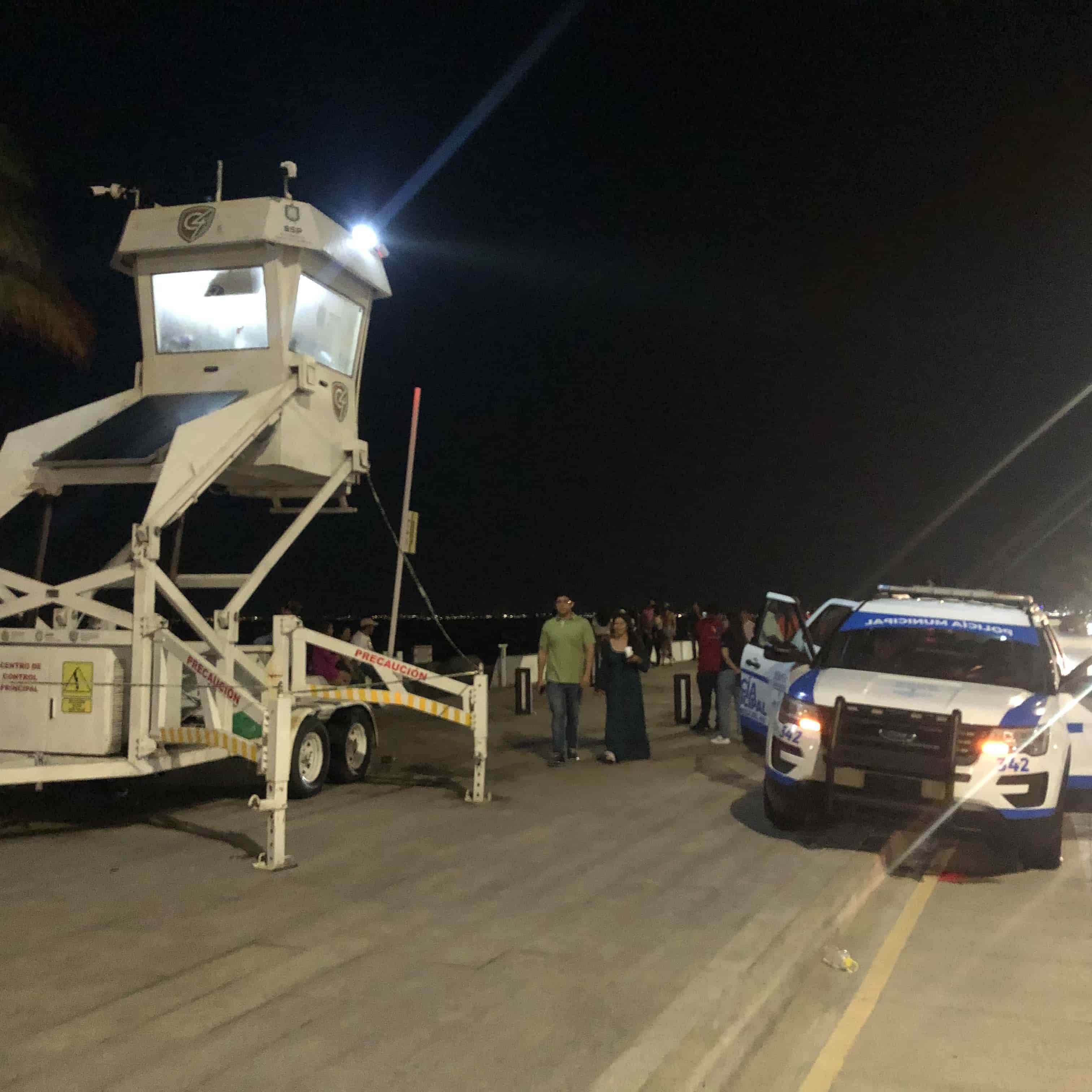 ¡Falsa alarma! Llegaron hasta con buzos para rescatar a 4 presuntos náufragos; se trató de un pescador en su lancha