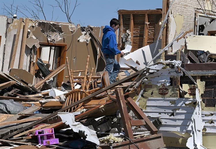 Alerta en zonas de Estados Unidos por tornados