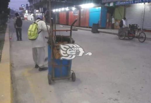 250 mil pesos costaron en Las Choapas 10 tambos de plástico 