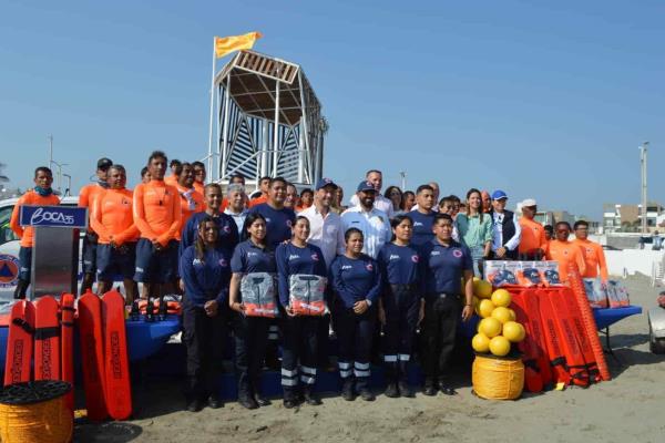 Recibe PC de Boca del Río equipo y material para mayor vigilancia en playas