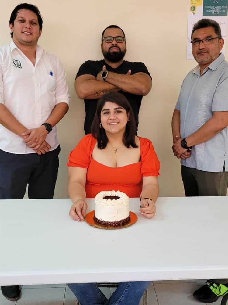 Vania recibió múltiples sorpresas en su día