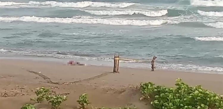 Primera víctima en playas de Coatza durante Semana Santa; localizan cuerpo de hondureño