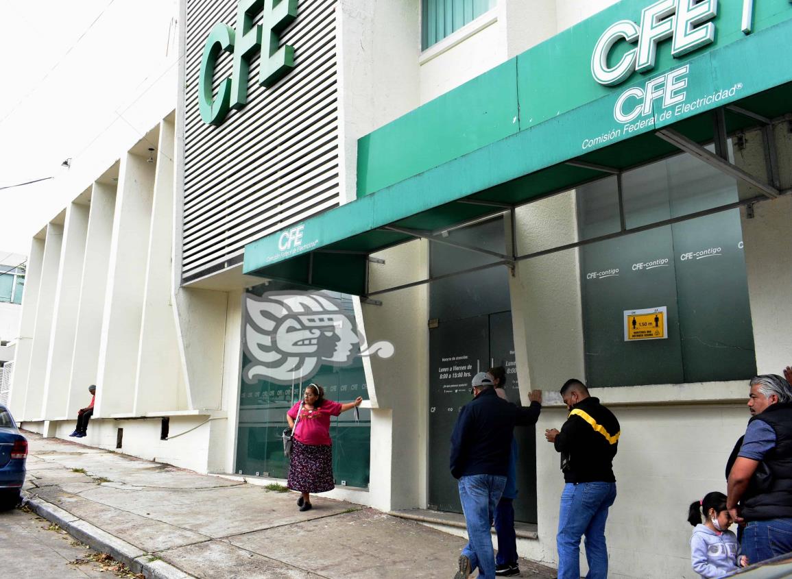 Siguen estafando a nombre de la CFE, advierten en redes sociales