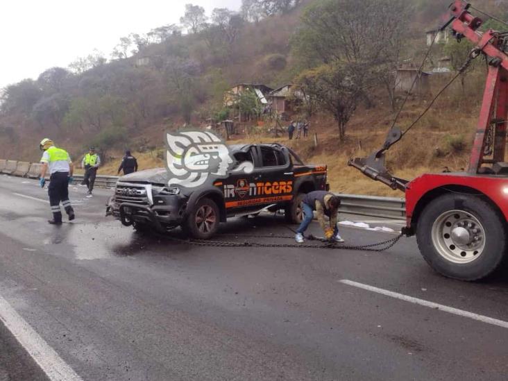 Vuelca camioneta de seguridad privada en la Puebla-Orizaba