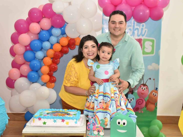 Lizbeth Carolina Aguilera Rosas es festejada por sus 2 años de vida