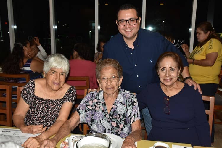 Casa Enlace Club Virginia celebra 17 años de servicio