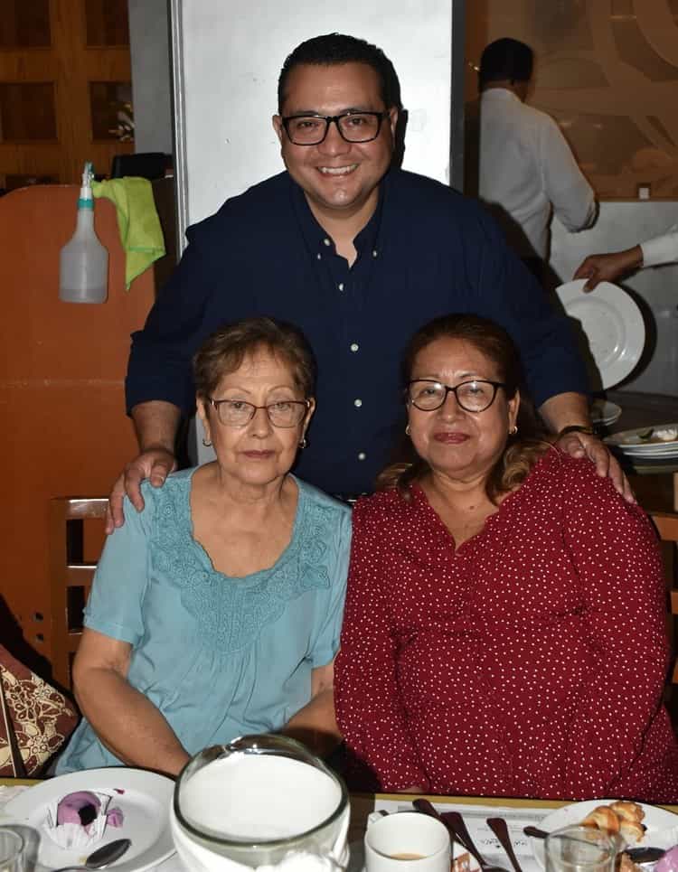 Casa Enlace Club Virginia celebra 17 años de servicio