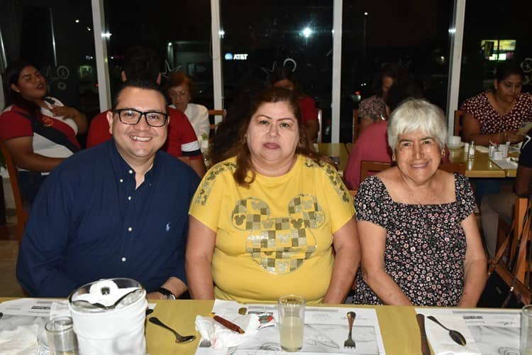 Casa Enlace Club Virginia celebra 17 años de servicio