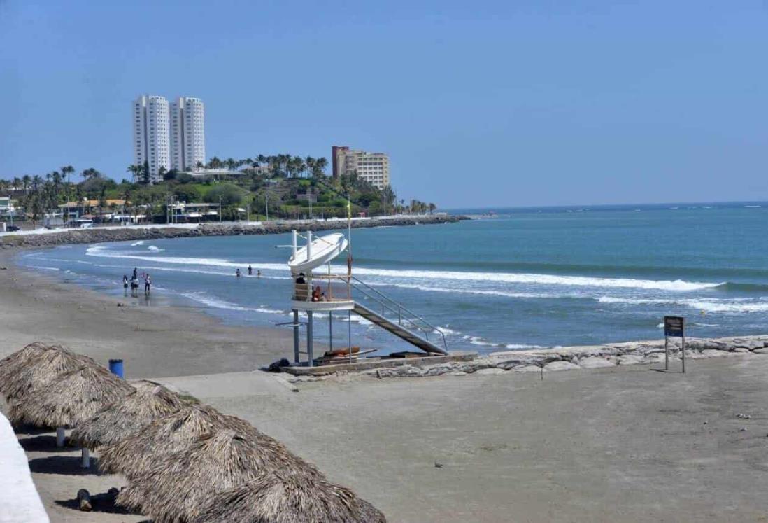 Suman 10 rescates dentro de las playas de Boca del Río durante Semana Santa