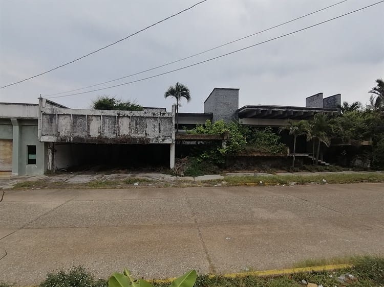 Esta es la residencia de Coatzacoalcos en la que vivió Salma Hayek y fue heredada a Julián Figueroa (+Video)